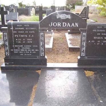 JORDAAN Petrus C.J. 1907-1974 &amp; Maria M.E. HENN 1908-19??