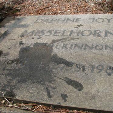 MISSELHORN Daphne Joy nee MCKINNON 1933-1986