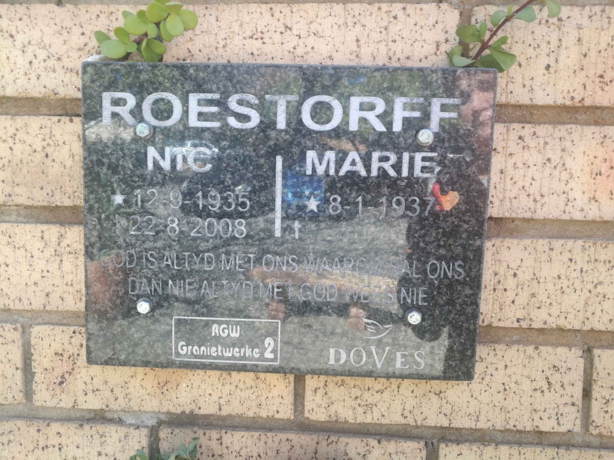 ROESTORFF Nic 1935-2008 & Marie 1937-