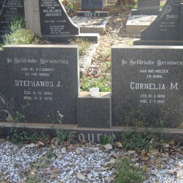 FOURIE Stephanus J. 1889-1975 &amp; Cornelia M. 1898-1995