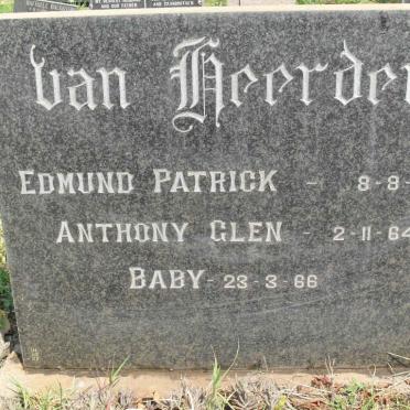 HEERDEN Edmund Patrick, van 1961 :: VAN HEERDEN Anthony Glen 1964 :: VAN HEERDEN Baby 1966