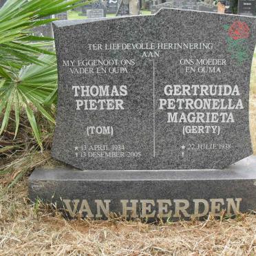 HEERDEN Thomas Pieter, van 1934-2005 &amp; Gertruida Petronella Magrieta 1938-