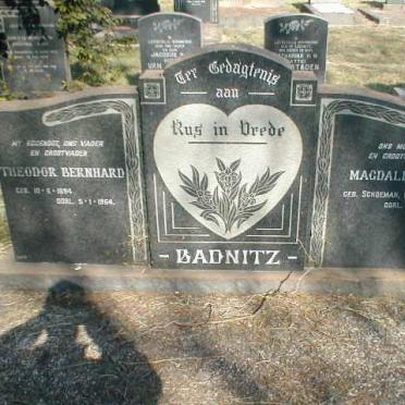 BADNITZ Theodor Bernhard 1894-1964 &amp; Magdalena E. SCHOEMAN 1893-1982