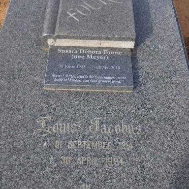 FOURIE Louis Jacobus 1914-1994 &amp; Susara Debora MEYER 1923-2018