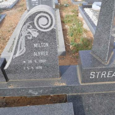STREAK Milton Alfred 1902-1978 &amp; Anna Jacoba 1903-1984