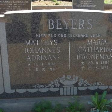 BEYERS Matthys Johannes Adriaan 1903-1971 &amp; Maria Catharina FRONEMAN 1904-1972