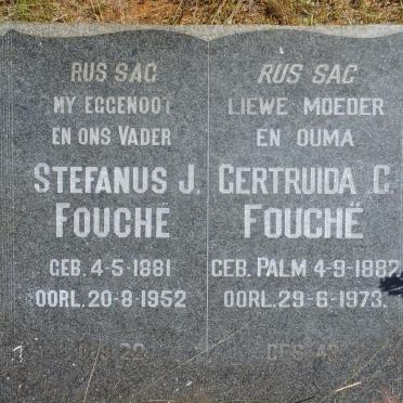 FOUCHE Stefanus J. 1881-1952 &amp; Gertruida C. PALM 1882-1973