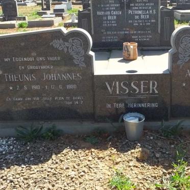 VISSER Theunis Johannes 1910-1980 &amp; Anna Catharina 1912-1988