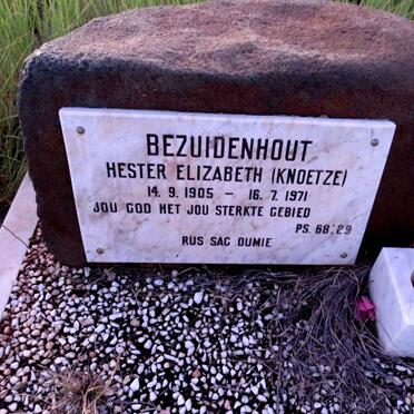 BEZUIDENHOUT Hester Elizabeth nee KNOETZE 1905-1971