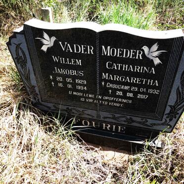 FOURIE Willem Jakobus 1929-1994 & Catharina Margaretha CROUCAMP 1932-2017
