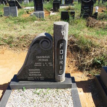 FOURIE Casparus Petrus 1918-1981 & Susanna Johanna Gertruida 1923-2016