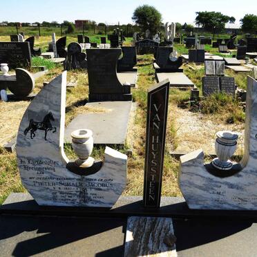 HUYSSTEEN Pieter Schalk Jacobus, van 1937-1990 & Ella 1941-2001 _1