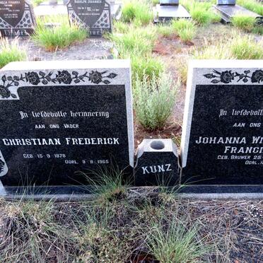 KUNZ Christiaan Frederick 1878-1965 & Johanna Wilhelmina Francina BRUWER 1883-1971