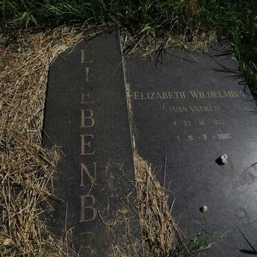 LIEBENBERG Barend Andreas 1919-1991 & Elizabeth Wilhelmina VAN VUUREN 1923-2005 _1