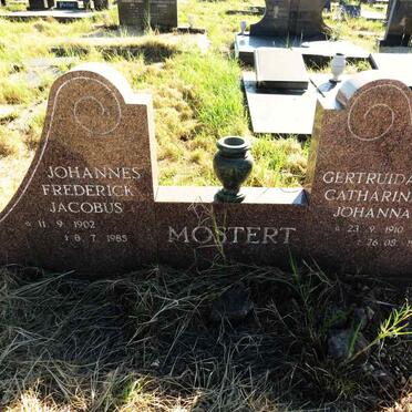 MOSTERT Johannes Frederick Jacobus 1902-1985 & Gertruida Catharina Johanna 1910-1992