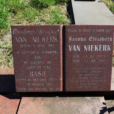 NIEKERK Theodorus Josephus, van 1922-1990 & Jacoba Elizabeth 1921-2007