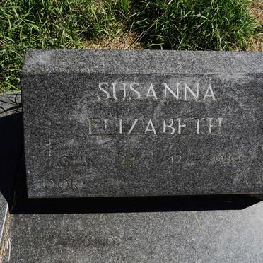 OOSTHUIZEN Wessel Marthinus 1942-1999 & Susanna Elizabeth 1944- _2