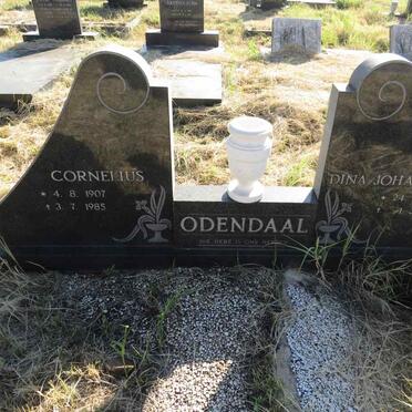 ODENDAAL Cornelius 1907-1985 & Dina Johanna 1913-1999