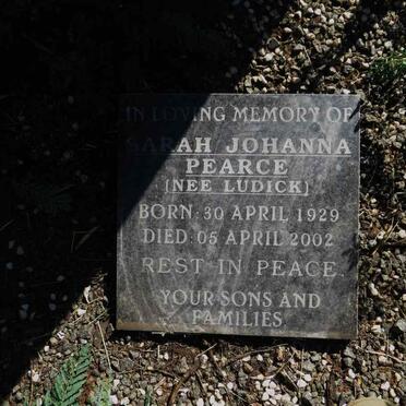 PEARCE Sarah Johanna nee LUDICK 1929-2002