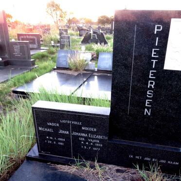 PIETERSEN Michael Johan 1904-1981 & Johanna Elizabeth VILJOEN 1909-1977