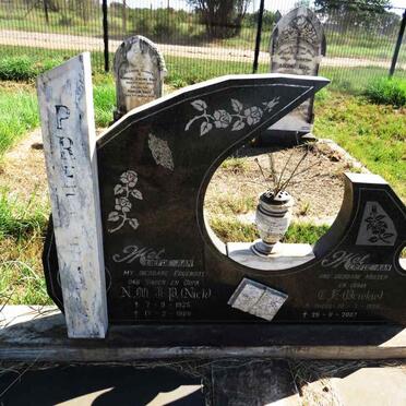 PRETORIUS Nicolaas Martienus Jacobus Petrus 1925-1988 & Carolina Fredrika KRIEL 1926-2007_1