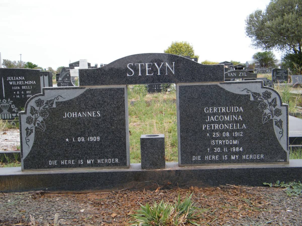 STEYN Johannes 1909-2001 &amp; Gertruida Jacomina Petronella STRYDOM 1912-1984