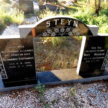 STEYN Hermanus Stephanus 1896-1975 & Mary Magdalene SEAWARD 1895-1986