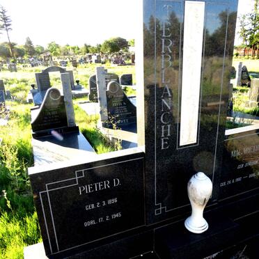 TERBLANCHE Pieter D. 1896-1945 & Magaretha M. STRYDOM 1902-1974_1