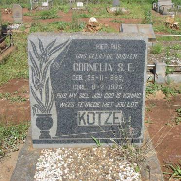 KOTZE Cornelia S.E. 1882-1975