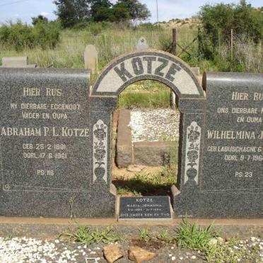 KOTZE Abraham P.L. 1881-1961 &amp; Wilhelmina J.J.H. LABUSCHAGNE 1882-1964 :: KOTZE Maria Johanna 1905-1994