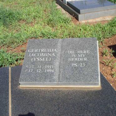 KOTZE Gertruida Jacomina nee YSSEL 1911-1994