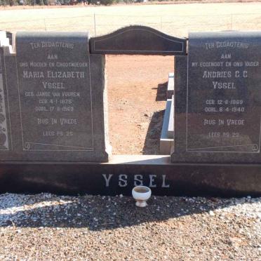 YSSEL Andries G.C. 1869-1940 &amp; Maria Elizabeth JANSE VAN VUUREN 1875-1963