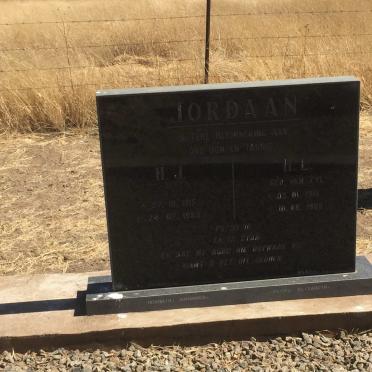 JORDAAN Hendrik Johannes 1915-1988 &amp; Helena Elizabeth nee VAN ZYL 1915-1988