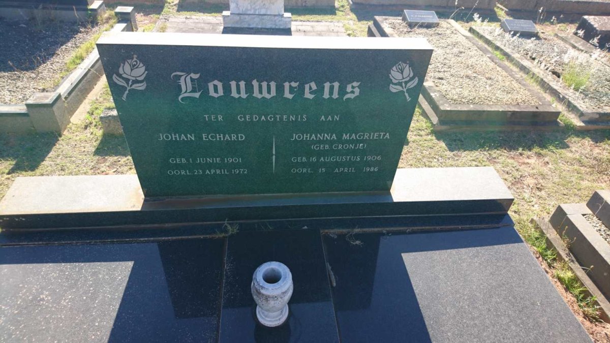 LOUWRENS Johan Echard 1901-1972 &amp; Johanna Magrieta CRONJE 1906-1986