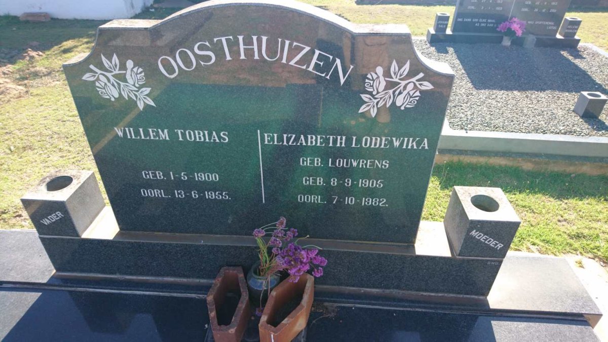 OOSTHUIZEN Willem Tobias 1900-1955 &amp; Elizabeth Lodewika LOUWRENS 1905-1982