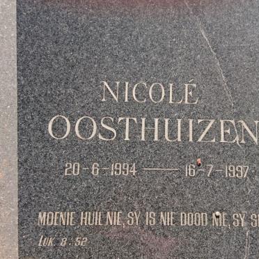 OOSTHUIZEN Nicolé 1994-1997
