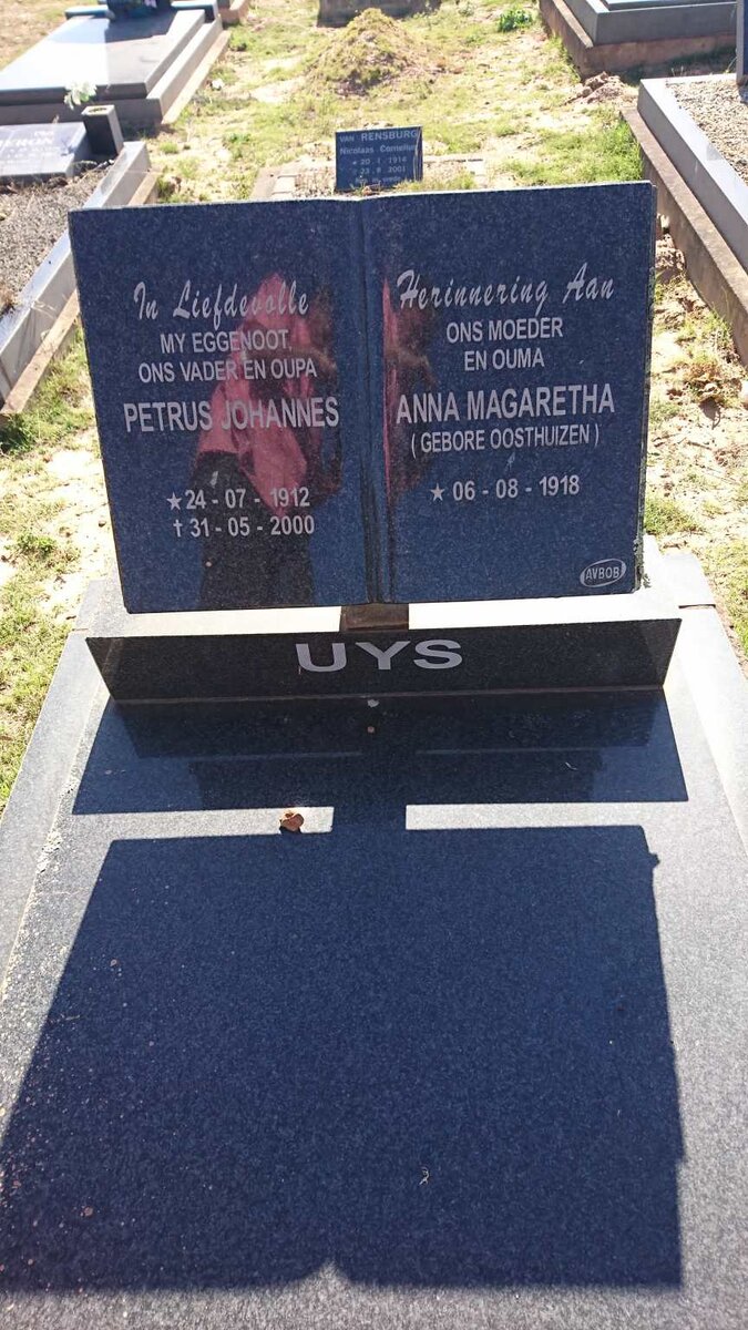 UYS Petrus Johannes 1912-2000 &amp; Anna Magaretha OOSTHUIZEN 1918-
