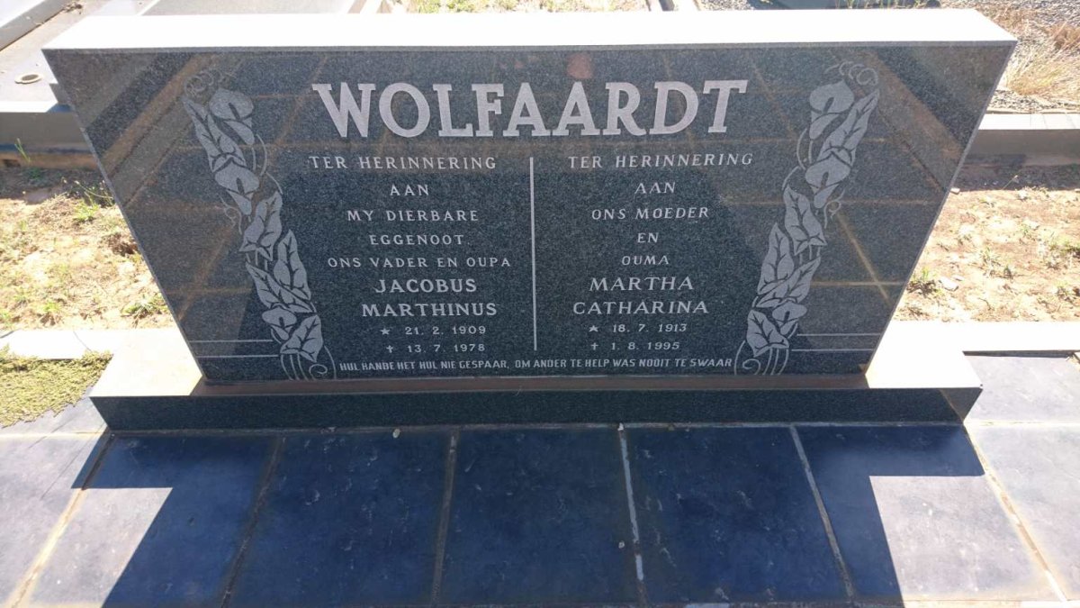 WOLFAARDT Jacobus Marthinus 1909-1978 &amp; Martha Catharina 1913-1995