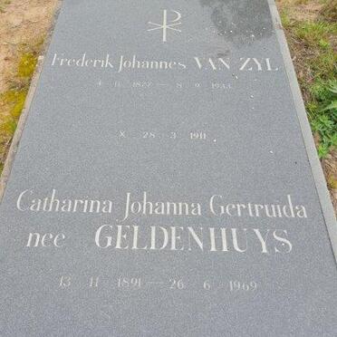 ZYL Frederik Johannes, van 1877-1933 &amp; Catharina Johanna Gertruida GELDENHUYS 1891-1969