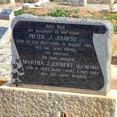 JOUBERT Pieter J. 1875-1953 &amp; Martha J. BEUKES 1885-1957