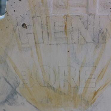 BORE Hennie