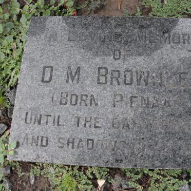 BROWN D.M. nee PIENAAR