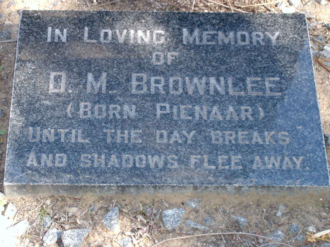 BROWNLEE D.M. nee PIENAAR