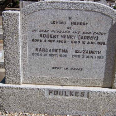 FOULKES Robert Henry 1900-1952 &amp; Margaretha Elizabeth 1906-1953