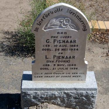 PIENAAR G. 1864-1934 &amp; L. FOURIE 1868-1936