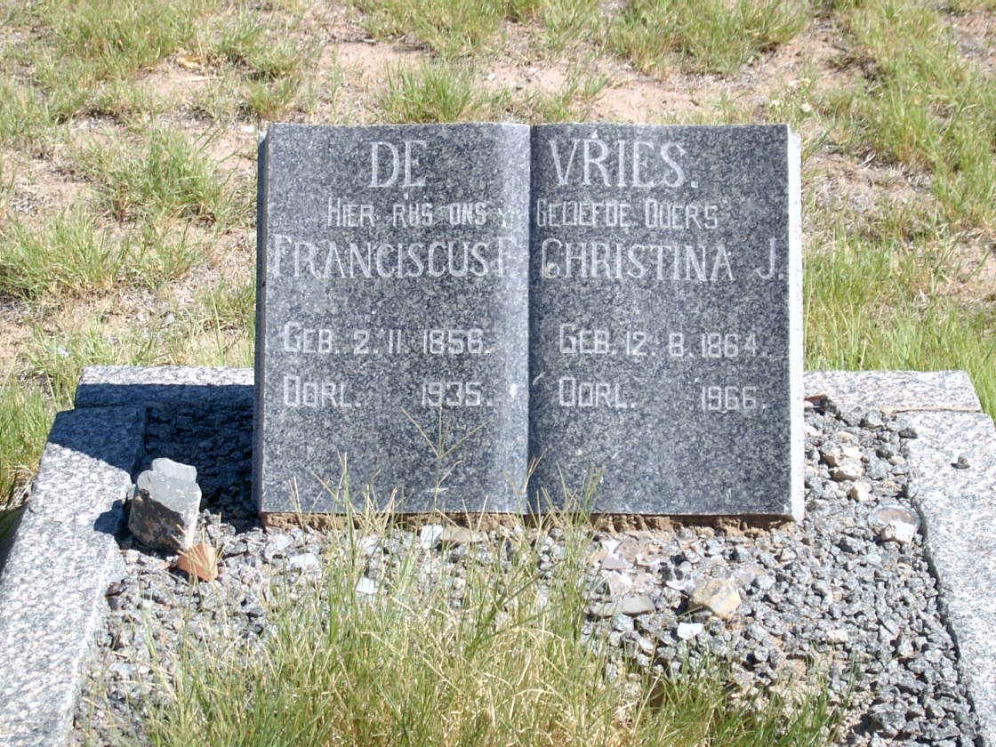 VRIES Franciscus F., de 1856-1935 &amp; Christina J. 1864-1966