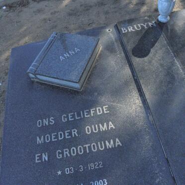 BRUYN Anna 1922-2003