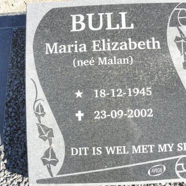 BULL Maria Elizabeth nee MALAN 1945-2002