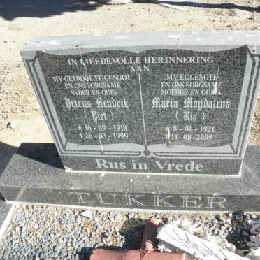 TUKKER Petrus Hendrik 1918-1999 &amp; Maria Magdalena 1921-20091921-2009