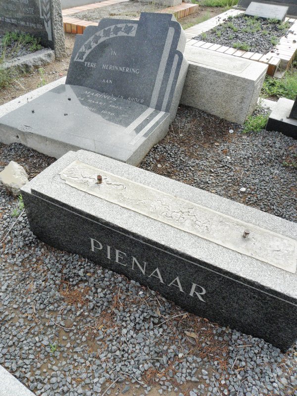 PIENAAR Marinus 1923-1956